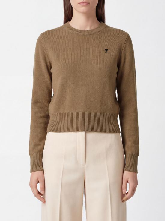 26FW 아미 ADC 자수 크루넥 스웨터 FKS826001 A335 Camel