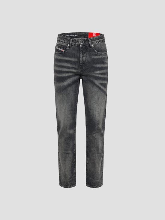 26FW 디젤 스트레이트 팬츠 A2610109R33 02 BLACK DENIM