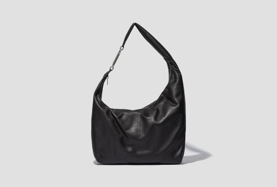 26FW 릭 오웬스 제미니 해머드 가죽 숄더백 제미니 해머드 가죽 숄더백 RA02F0924 LCN - RICK OWENS