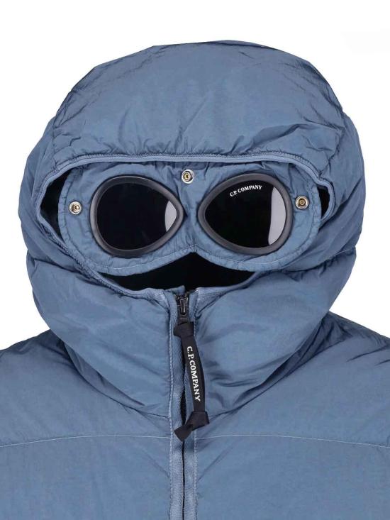 26FW 씨피 컴퍼니 크롬-R 고글 다운 자켓 21CMOW011A005904G871 BLUE - C.P. COMPANY