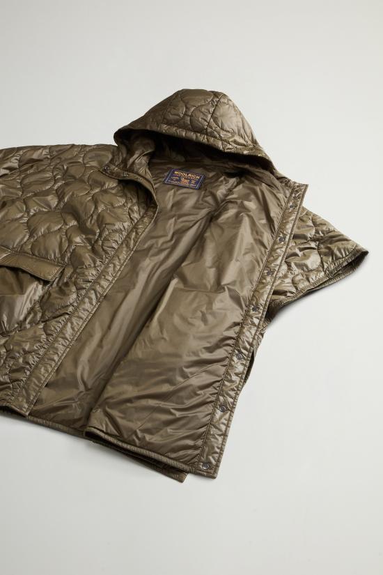 26FW 울리치 자켓 나일론 트라푼타타 베르데 스쿠로 소재의 카파 콘 카푸치오 - WOOLRICH