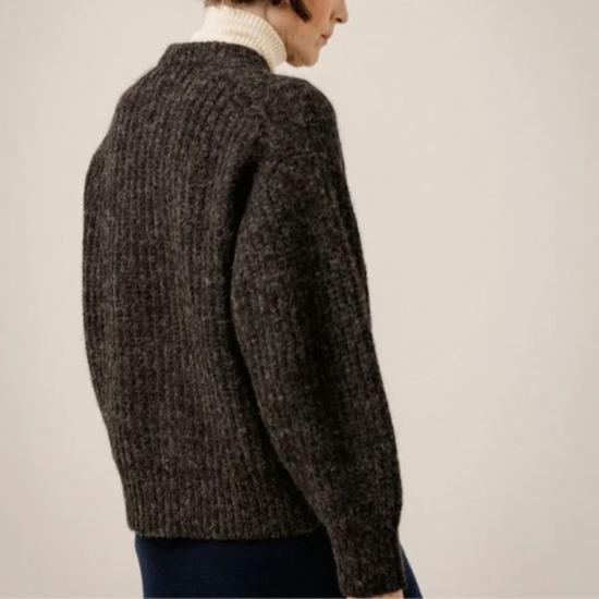  베어 니트웨어 스웨터 로프티 알파카 크루넥 - BARE KNITWEAR