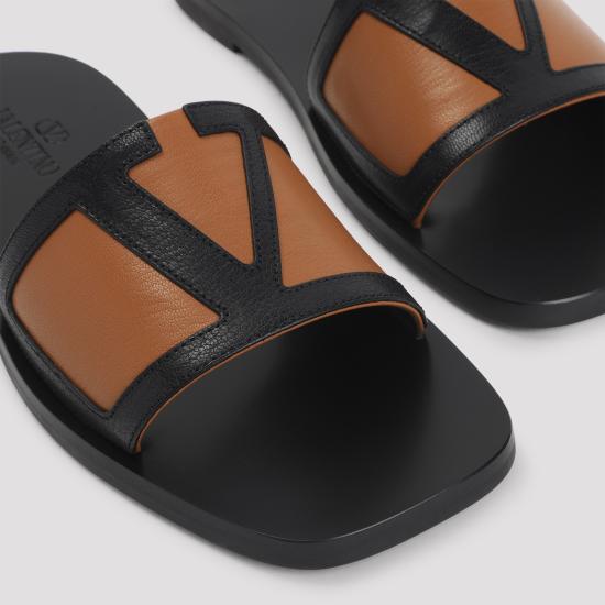 26SS 발렌티노 가라바니 뮬/슬리퍼 8Y2S0J72THGRB8 NERO ROASTED PECAN - VALENTINO GARAVANI