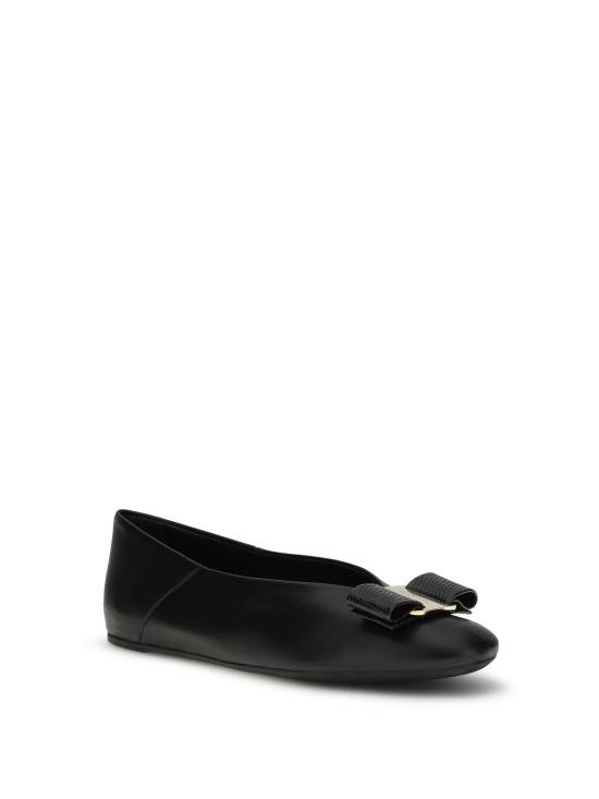 26FW 살바토레 페라가모 플랫 슈즈 782883001 BLACK - SALVATORE FERRAGAMO