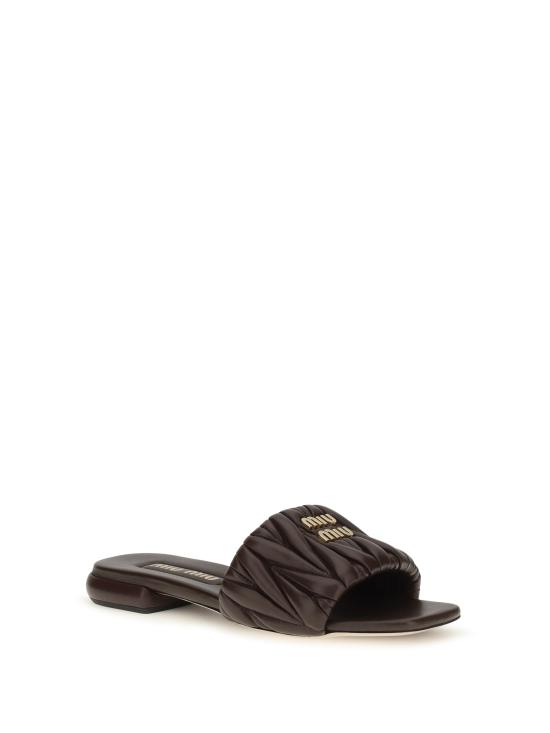26FW 미우미우 마테라쎄 나파 가죽 슬라이드 5XX605F01088TF0NBL RADICA - MIU MIU