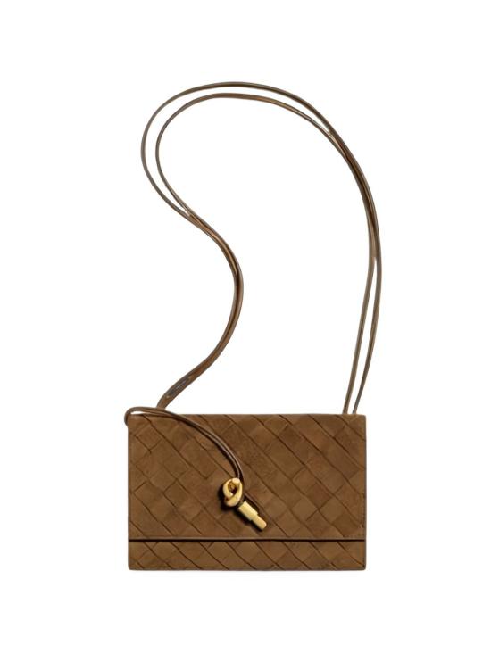 26FW 보테가베네타 안디아모 파우치 온 스트랩 836940 V5ZZ49874 - BOTTEGA VENETA
