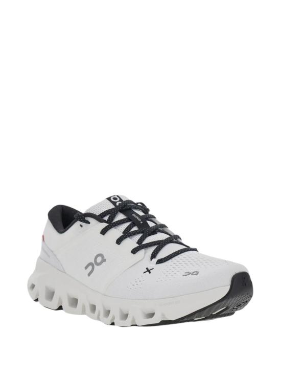 26FW 온 러닝 스니커즈 3MG30080462 White - ON RUNNING