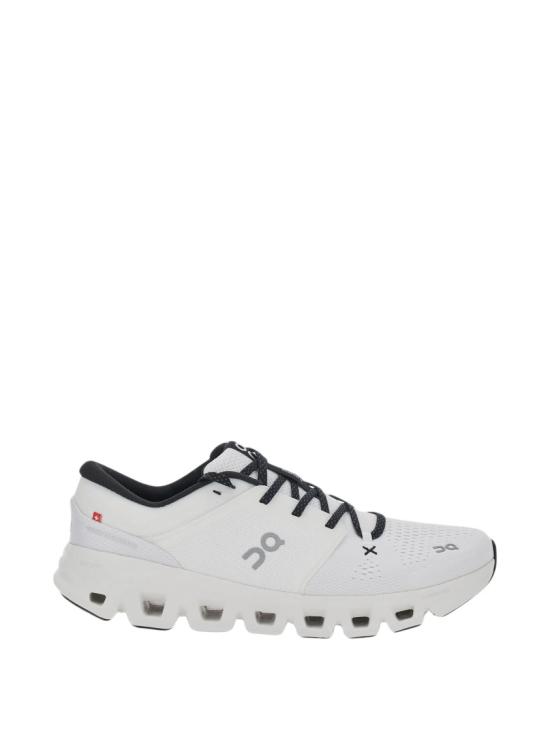 26FW 온 러닝 스니커즈 3MG30080462 White