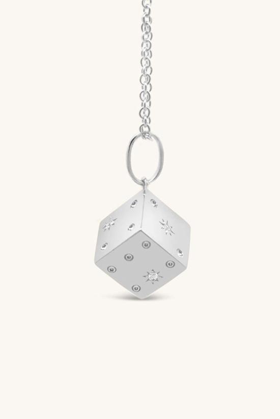  시에라 윈터 주얼리 목걸이/팬던트 온 어 롤 네크리스 - SIERRA WINTER JEWELRY