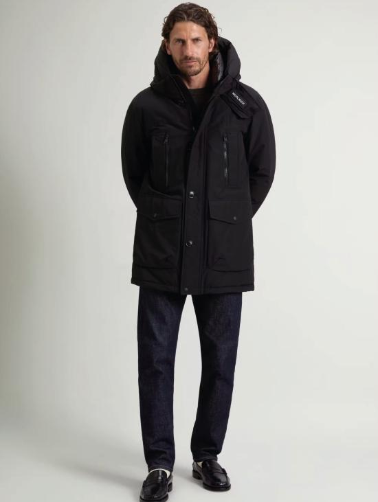 26FW 울리치 패딩 라마르 원단으로 제작된 아크틱 파카, 에볼루션 네로 색상 - WOOLRICH