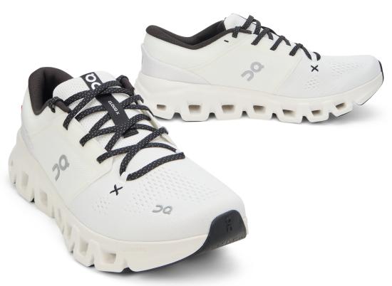 26FW 온 러닝 스니커즈 3MG30080462WHITEBLACK - ON RUNNING