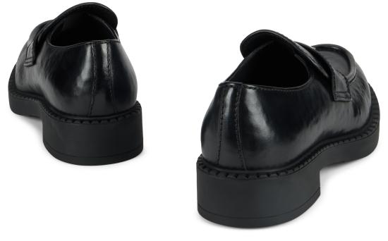 26FW 프라다 초콜릿 브러시드 가죽 삼각 로고 로퍼 2DE127FG0003ZPQF0002 black - PRADA