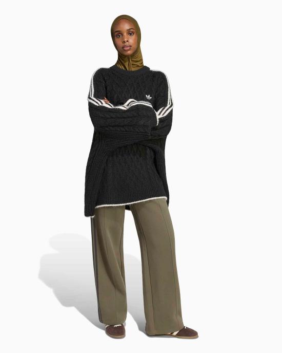  아디다스 스웨터 KR9621 BLACK CHALK WHITE DOM - ADIDAS