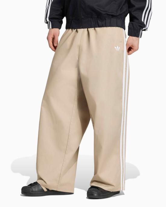 26FW 아디다스 트레이닝/조거 팬츠 KR1385 KHAKI THREE DOM - ADIDAS