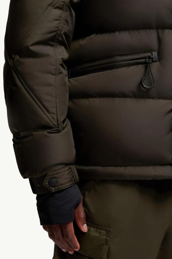 25FW 몽클레어 자켓 2100000564057 Green - MONCLER