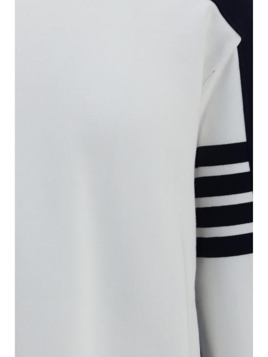 26FW 톰브라운 스웨터 MJT580A00535104 WHITE NAVY - THOM BROWNE