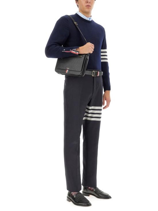 25FW 톰브라운 플레인 위브 4바 팬츠 MTC001A06146415 NAVY - THOM BROWNE
