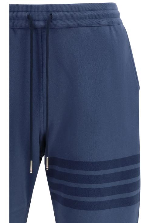 26SS 톰브라운 솔리드 루프백 오버다이 4바 스웨트팬츠 MJQ243AJ0007415 NAVY - THOM BROWNE