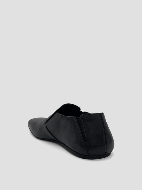 26FW 구찌 쿠퍼티노 레더 로퍼 A000MKAAHFQ 1000 BLACK - GUCCI