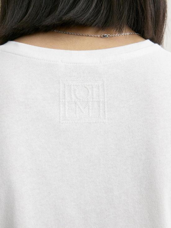 26FW 토템 클래식 오가닉 코튼 티셔츠 263WRT0529FB0502 003 OPTIC WHITE - TOTEME